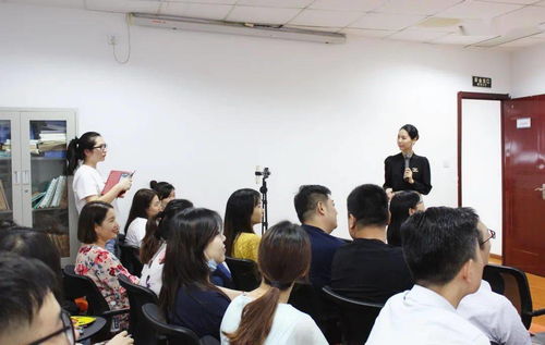 以禮儀為服務(wù)添翼，塑造卓越職場(chǎng)形象